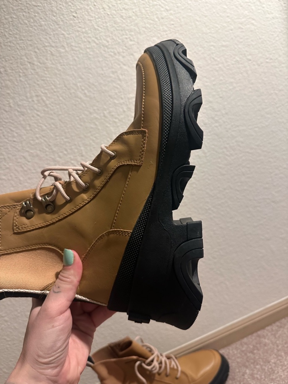 Sorel Brex Lace Up Boots- Womens size 9- Tan - Picture 6 of 16